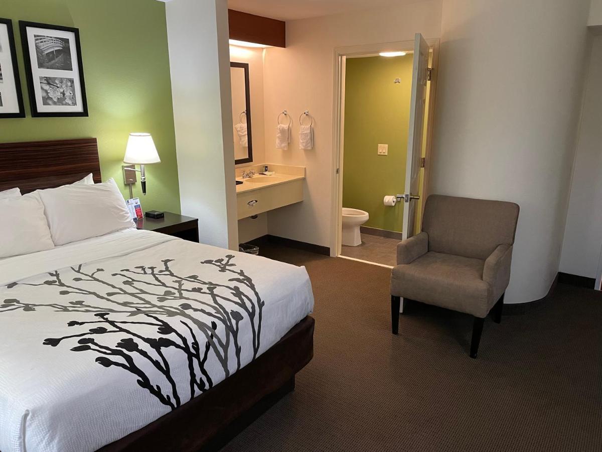 Sleep Inn Raleigh Durham Airport Exterior photo